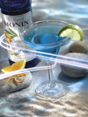 Blue curacao syrup ambiant