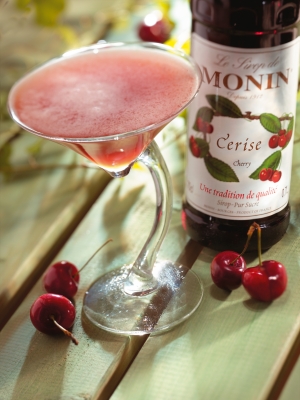 MONIN Cherry syrup ambiant