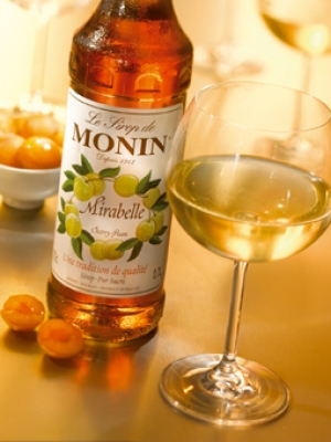 MONIN Cherry Plum ambiant