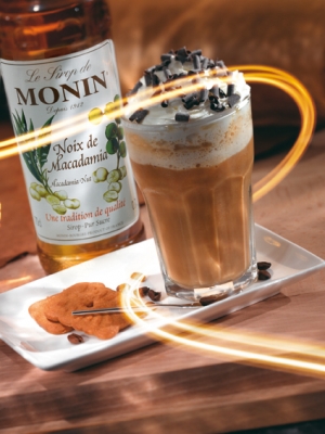 MONIN Macadamia Nut syrup ambiant