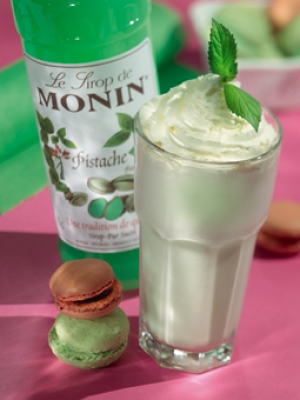 MONIN Pistachio syrup ambiant