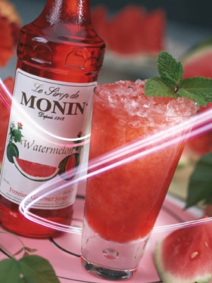 MONIN Watermelon syrup ambiant